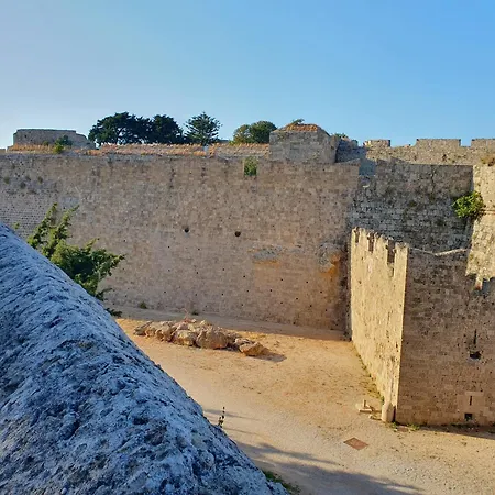 Yiannis Sokaki Detached House Holiday home Rhodes City